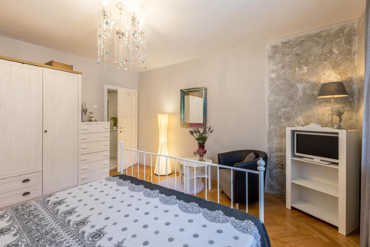 Artistic Chill Art Apartment 2+2.Centar Of Split. Buitenkant foto