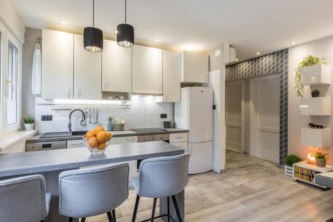Artistic Chill Art Apartment 2+2.Centar Of Split. Buitenkant foto