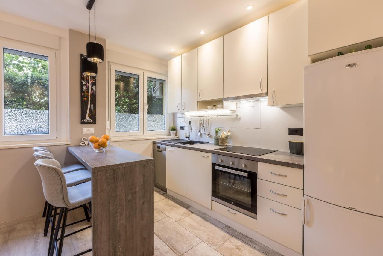 Artistic Chill Art Apartment 2+2.Centar Of Split. Buitenkant foto