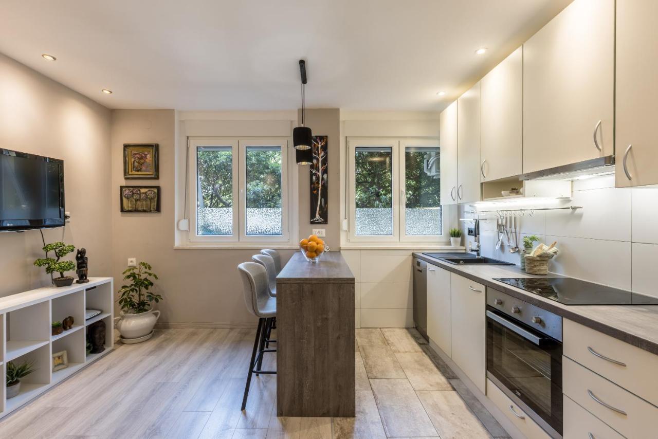 Artistic Chill Art Apartment 2+2.Centar Of Split. Buitenkant foto